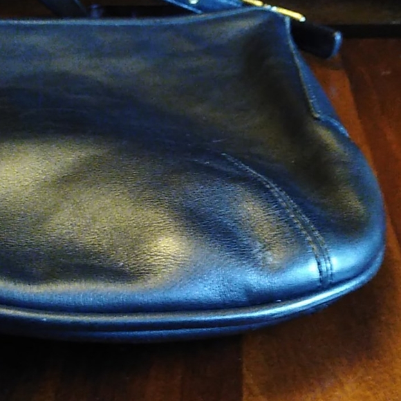 Coach - Picture 7 of 8